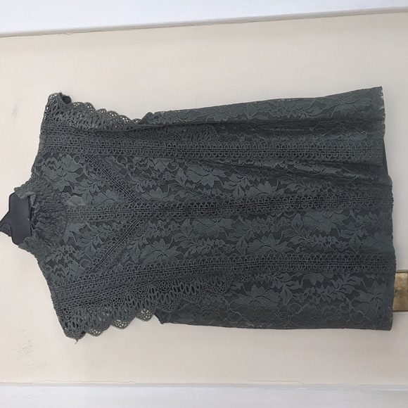Cable & Gauge Tops - NWTs Cable & Guage Lace Top size S/P